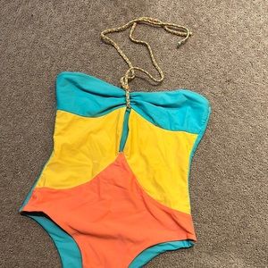 super cute surfer swimsuit